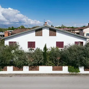 Gasthuis Enzo's House, Lucca